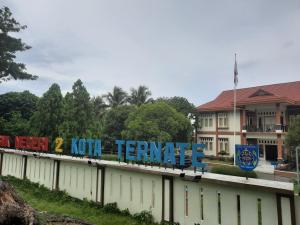 Tampak Depan sekolah