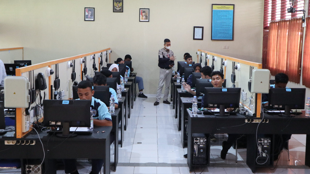 pelaksanaan-ujian-kompetensi-kejuruan-ukk-smkn-2-ternate-tahun-pelajaran-20212022