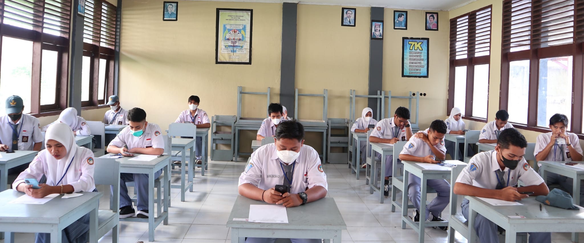 ujian-sekolah-berbasis-android-smkn-2-kota-ternate-tp-20212022