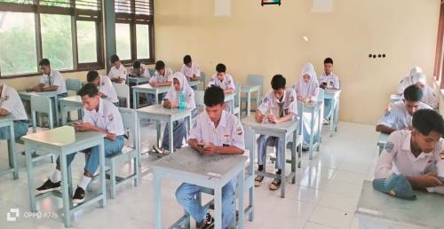 Ujian Sekolah Siswa SMK Negeri 2 Kota Ternate Masuk Hari Ketiga